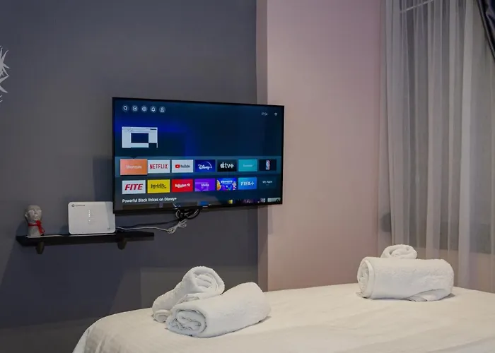 Elegant Studio